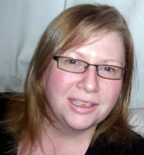 Happily married, Mum to a 7 year old, Staff Nurse (Palliative Care)