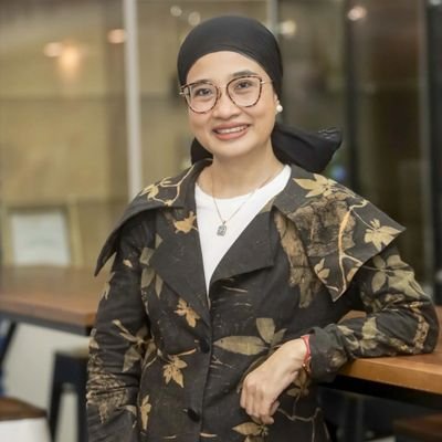 Author & Sociologist🔸OM Group @omongomongcom @omg_mystory @omenulis_🔸Management: okky.team@gmail.com WA +6582260264