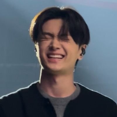1B•| 제이 록스타🎸🌟 •02z biased + HEESEUNG +0t7 bias wreckers• 𝓣𝓸 @ENHYPEN_members 𝓽𝓱𝓪𝓷𝓴 𝔂𝓸𝓾 𝓯𝓸𝓻 𝓫𝓮𝓲𝓷𝓰 𝓶𝔂 𝓼𝓸𝓵𝓪𝓬𝓮⭑⚝๋࣭⭑🪽Artist👩🏻🎨🪽