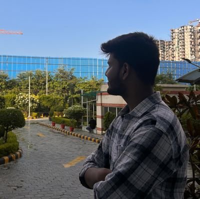 Ayush77852132's profile picture. _/(-_-)\_
Just roaming around