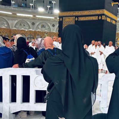﴿ وَاصْبِرْ لِحُكْمِ رَبِّكَ فَإِنَّكَ بِأَعْيُنِنَا وَسَبِّحْ بِحَمْدِ رَبِّكَ حِينَ تَقُومُ * وَمِنَ اللَّيْلِ فَسَبِّحْهُ وَإِدْبَارَ النُّجُومِ ﴾💕