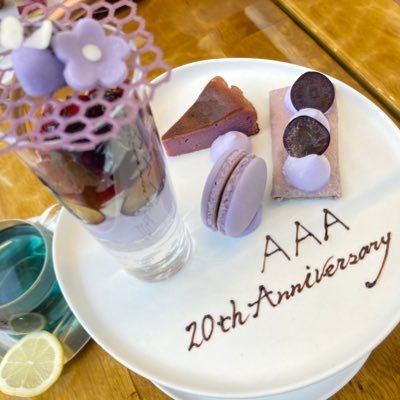 aaa_20th_anniv's profile picture. – ̗̀ 𝕃 𝕆 𝕍 𝔼 ̖́- AAA🧡💜💛💙🩷 下野紘さん💛オシャレなカフェ🕊️ラテアート☕️♡