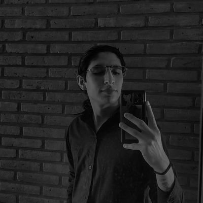 Estudiante de letras📚/Escritor✍🏻/Aguante Tolkien/ Borges y Cortázar son mis viejos y no los conozco bien/ Samael tenía razón