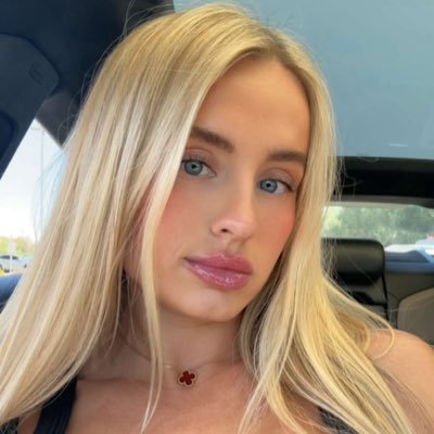 vegathompson01's profile picture. Content Creator| DMs Open for Menu | Booking | MeetUp @ I FaceTime | Looking 4 fun and open minded playmate ❤️  LINK ⬇️