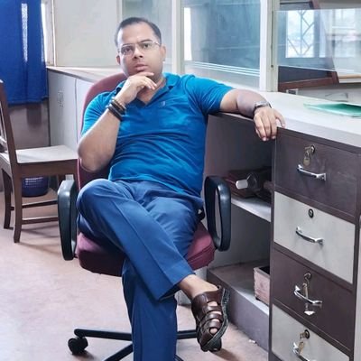 SujanDas123321's profile picture. “মানুষ পরাজয়ের জন্য সৃষ্টি হয়নি। তাকে হয়তো ধ্বংস করা যায়, কিন্তু হারানো যায় না।”