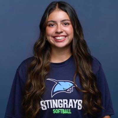 🥎: SS/P | Club Team: @WIStingrays #21 | High School: Spash | GPA: 3.6 | NCAA ID: 2504560937