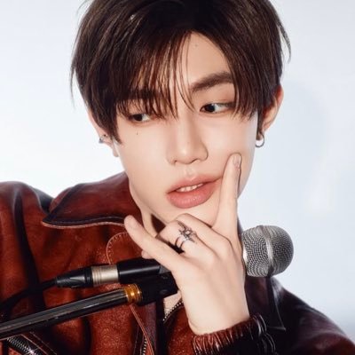 south asian british | 18 | isfj | zb1-tomboyz biased (ult: hao)+ot9🌹 boys 2 planet: donggyu+woojin+kaiwen+jia hao and the rest, currently on b2p side