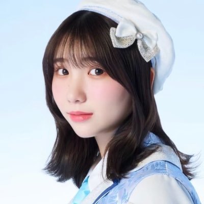 17歳 茨城県出身 162cm🐰音楽カメラ読書サッカーが趣味です #ミスマガジン2023 ミス週刊少年マガジン / 映画 #代々木ジョニーの憂鬱な放課後 10/24(金)公開 / @iRiNE_official 青色 #のんちゃんきいて