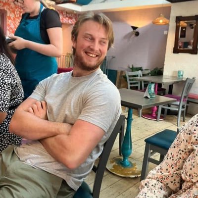 drift_wood_jord's profile picture. Zoologist, UK 🇬🇧, god help Palestine 🇵🇸