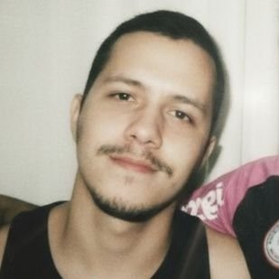 Ele é VIADO, Ele é BICHINHA e também ele é GAY