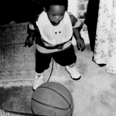 NiYi08's profile picture.