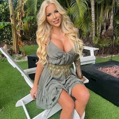 Alex46304638517's profile picture. 