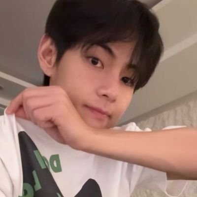 occasional taekook brainrot and namjoon thirst tweets ahead. ❀ i write fics sometimes @9597land