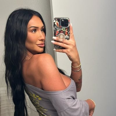 mommyflora2's profile picture. I am looking for a novice or experienced submissive guy who is willing to serve. say hi mommy once you're ready to be owned and explore with me