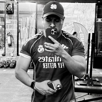 |Socio Director de @TiffeinAbogados|Maestro en Administración Pública|Tweets a título personal| All we have is now