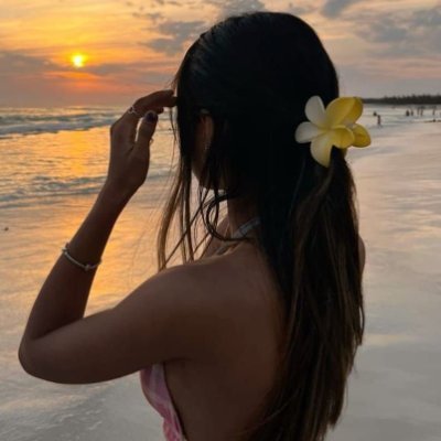 Raysxevara's profile picture. Creating memories, chasing dreams, and living for the little moments.