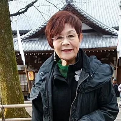 日本では多くの人が生き残るために最善を尽くしています。私たちにできる範囲で、愛する日本の人々を助けられるよう最善を尽くしましょう。良いことをするのはとても素晴らしいことです、一緒に頑張りましょう。