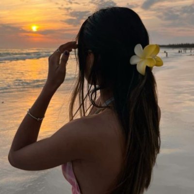 jasmin13599's profile picture. Lover of sunshine, coffee, and cozy moments. Always ready to make new friends and enjoy life’s little moments! 🌞☕️