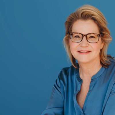 ex CHRO Germany Vodafone & Coca-Cola Europacific Partners | germanys top 40 HR leader | change shaper | advisor • sparring partner • fractional executive