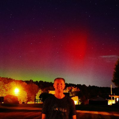 Southern PA Aurora Chaser. Weather and nature enthusiast. Learning photography. Metalhead. Pittsburgh Penguins, Penn State football, and traveling America.