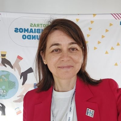 De Lugo...e non o nego.
Madre de Irene.
Doctora Ingeniera de Telecomunicación.
Profesora @UC3M. Creadora de STEM4GirlsUC3M.
Cuenta personal.
