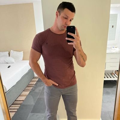 Looking for love and peace of mind ❤️❤️😘
very straight forward person ⚖️ 🇩🇪🇱🇷