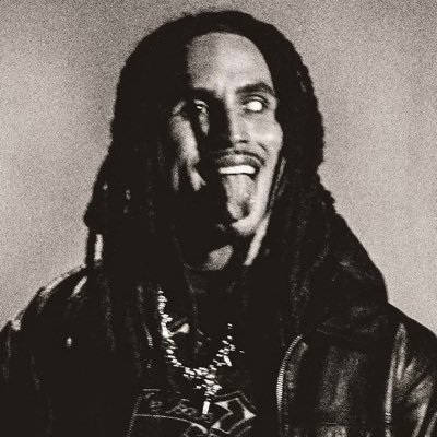 momentstue's profile picture. PÁGINA DE FÃS | Sua página para recordar e marcar os momentos do rapper @matue30 | XTRANHO NOVO ÁLBUM NOVEMBRO 💿