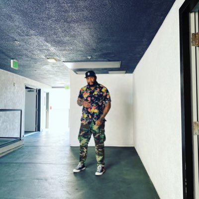 SleazeHarvey's profile picture. ain’t really much to me, but I’m back on twitter