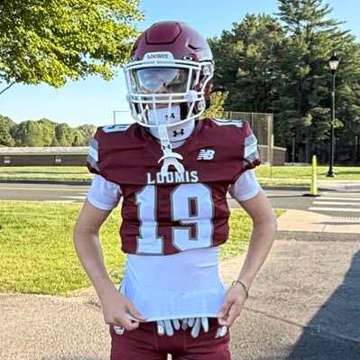 5’10” 160 lbs | 2029 QB, DB & Lacrosse Midfielder | 3.80GPA | @LoomisFootball @coachbanks9 | @Loomis_Boys_Lax Coach Bill Ball
