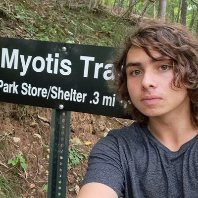 Actual Moderate Republican|🐘 Member of @mkegop |🇺🇲🇵🇱Coverer of American and Polish Politics |🧀Proud Wisconsinite | 🏞Travel Influencer alt: @LucGagnonpriv
