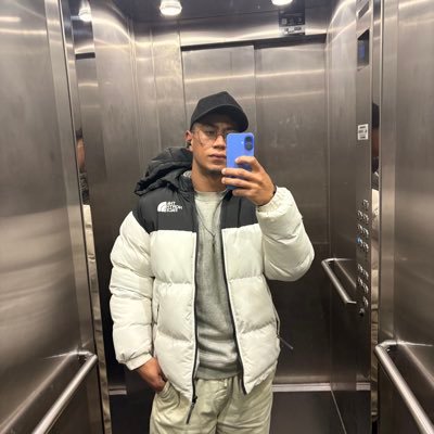 ramirezcarlos5_'s profile picture. por el Rap vivo