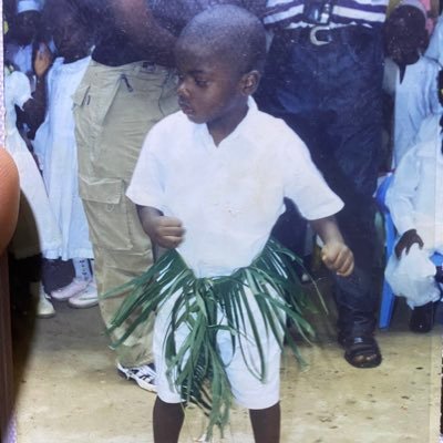 JE SUIS TRADUCTEUR || PRINCE MVOG ATEMENGUE 👑 || Cultural Curator || R&B Enthusiast || CERTIFIED HATER and Harry Potter Stan Account #MOODA 💜