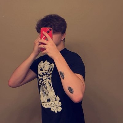 Streamer/CompPlayer/Editor | Twitch/Kick affiliate @ ItzXBean | 25
