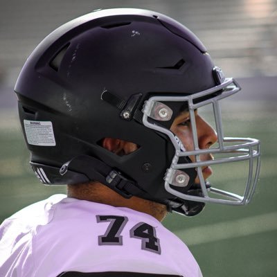 moe_11Aq's profile picture. “Success is the best revenge.” "After hardship there is ease, and after patience there is relief." #74 🏈   ⚽️