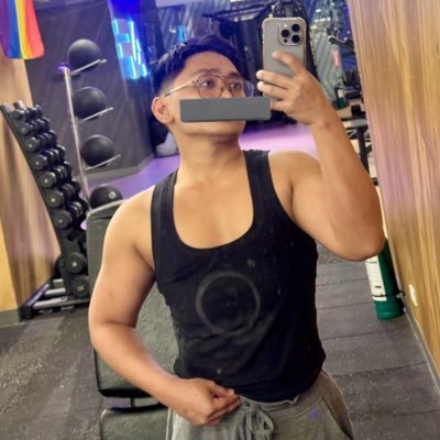 Vers (Power) bottom from Manila. For hire and open for collabs. TG channel, send me a pm 😙