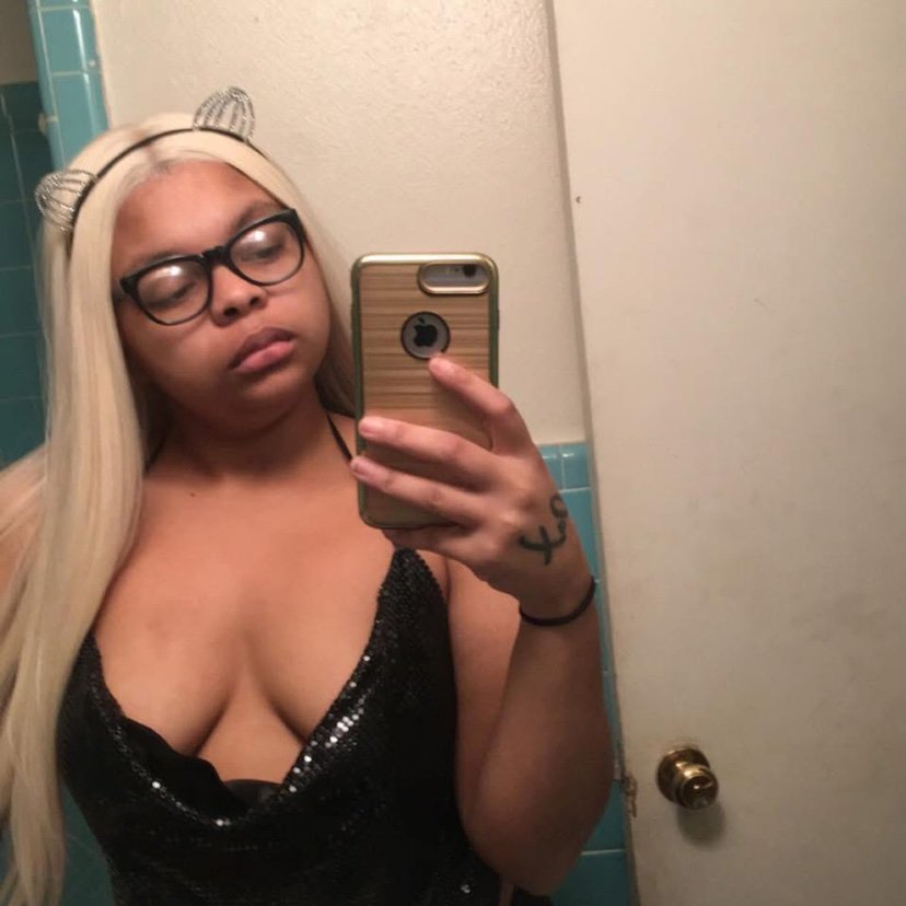 OwO 👽 Findom Queen Tips get you customs ❤️❤️ Sit back and enjoy the show. Tip me what are you waiting for?