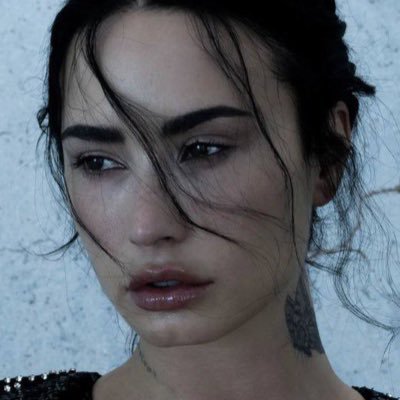 holyfvckd_'s profile picture. it's not that deep unless you want it to be