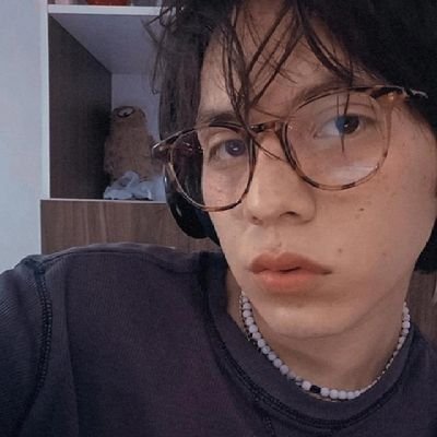 grrrr
libre como el mar
twenty three, clumsy and shy
venus as a boy
vegan as fuck
helga's true love
cinephile
