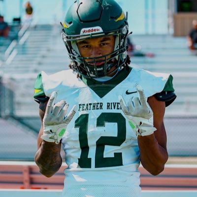 WR JUCO | Dec 25’ Grad | Glory to God | 6'1” 187lbs | 40: 4.37 | 3.4 gpa