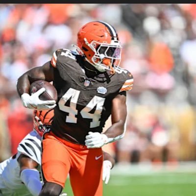 @Browns #DawgPound @Cavs #LetEmKnow @CleGuardians #GuardsBall @BluejacketsNHL #CBJ @OhioStateFB @Brewers #ThisIsMyCrew @Mets #LGM @BeckyLynchWWE 🇺🇸🏀⚾️🏈🏒🥎