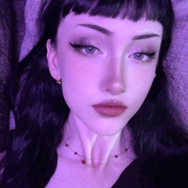 i’m like if a babygirl was actually a nightmare succubus creature | 🧛🏻 🩸| 18+