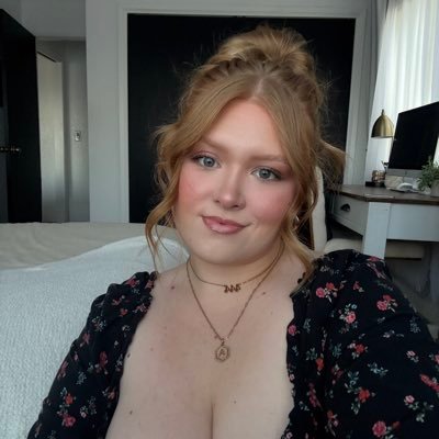 arealpair's profile picture. delusional, but like a realistic delusional