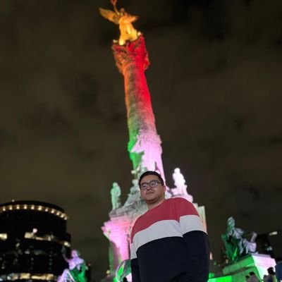 Todo va a estar bien. Lucha por lo que de verdad amas! Ni antes, ni después, todo llega cuando tiene que llegar.