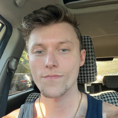 Austin 27 yrs old, Twitch & YouTube Partner Multi-Challenger, Azir + Arena, content creator. Business Inquiries: bodythosefools@yahoo.com
