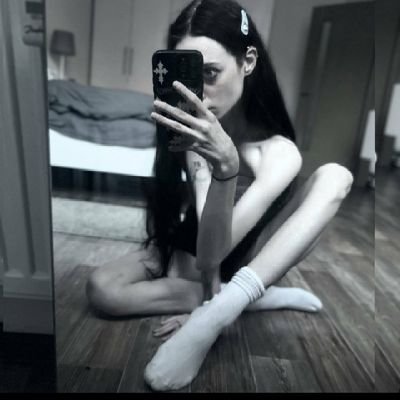 b3dholygrail's profile picture. ugw: 29kgs ✥ EF goal: sd ✥ ed/3d/€d
