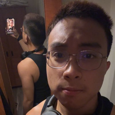 acemc_1's profile picture. 🇵🇭| bjork lover 💯💯🌈 | ask me abt my musiccccc | always looking for new moots :)