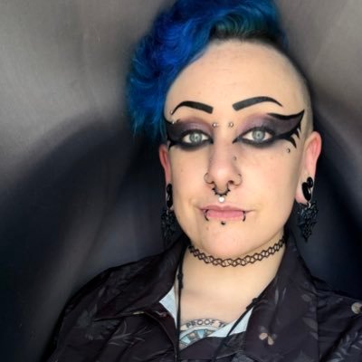 HBurkenstock's profile picture. Hope. BLM. She/Her. Emo sad girl. Cat mom. Defund police. Skeet Ulrich told me I was hot in Billy cosplay. Lover of pancakes & pizzas. Fall Out Boy & Halsey❤️❤️