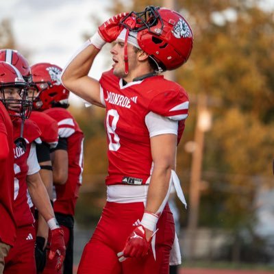 @MonroeTrojansFB | LB/TE | 3.82 gpa | c/o 26’ | Email - tannercollett11@gmail.com | Phone # 734-735-6695 | NCAA ID:2412475788