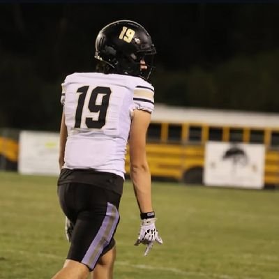 Sipsey Valley High School /
C/o '27 WR/
6'2 175Lbs/
NCAA ID# 2305898879/
3.5 GPA/ Email: heflinandrew25@gmail.com
