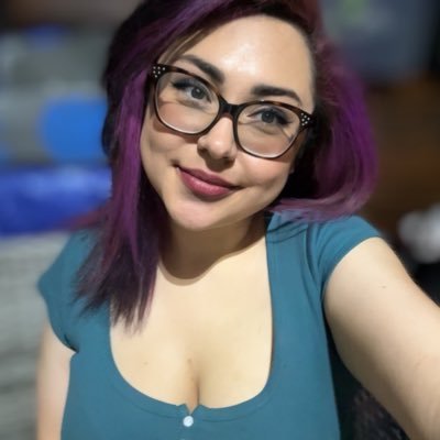 living life in the moment. 🪬🖤your SHITPOSTING Latina e-gf. 27.🫶🏻 (findom-gfe) PERSONAL ACCOUNT